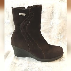 Pajar suede Boots Booties lined $325 MSRP